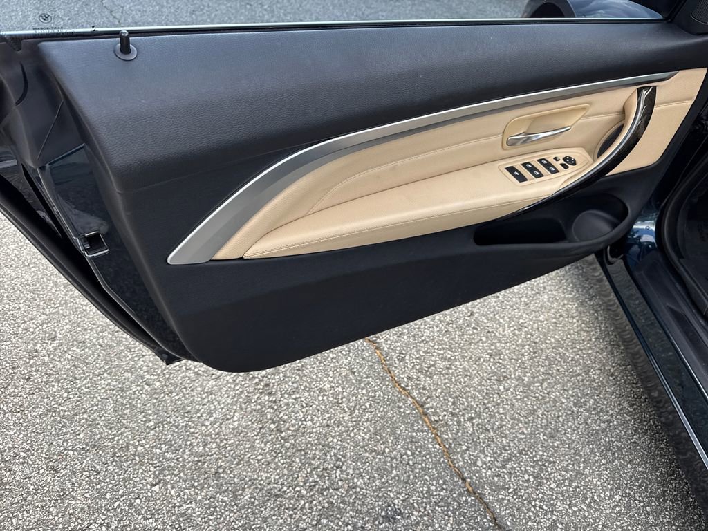 Used 2017 BMW 430i Convertible image 10