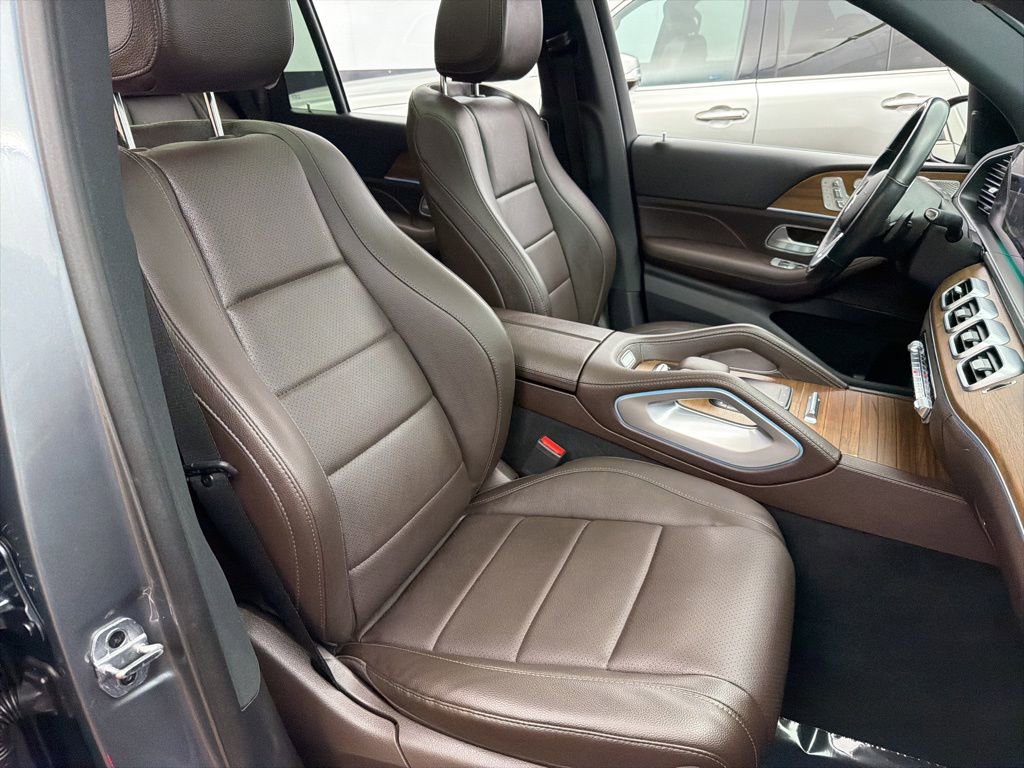 Used 2022 Mercedes-Benz GLS 450 4MATIC image 36