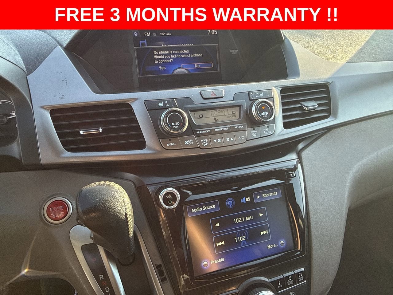 Used 2014 Honda Odyssey Touring Elite image 17