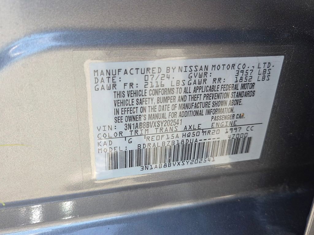 Used 2025 Nissan Sentra S image 4