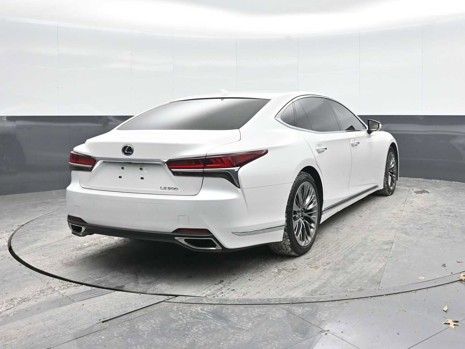 Used 2019 Lexus LS 500 w/ Interior Upgrade Package image 10