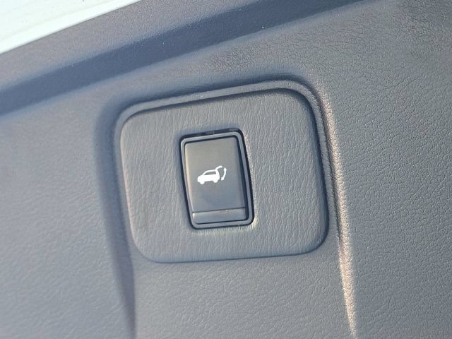 Used 2020 Nissan Murano Platinum w/ Cargo Package FWD image 13