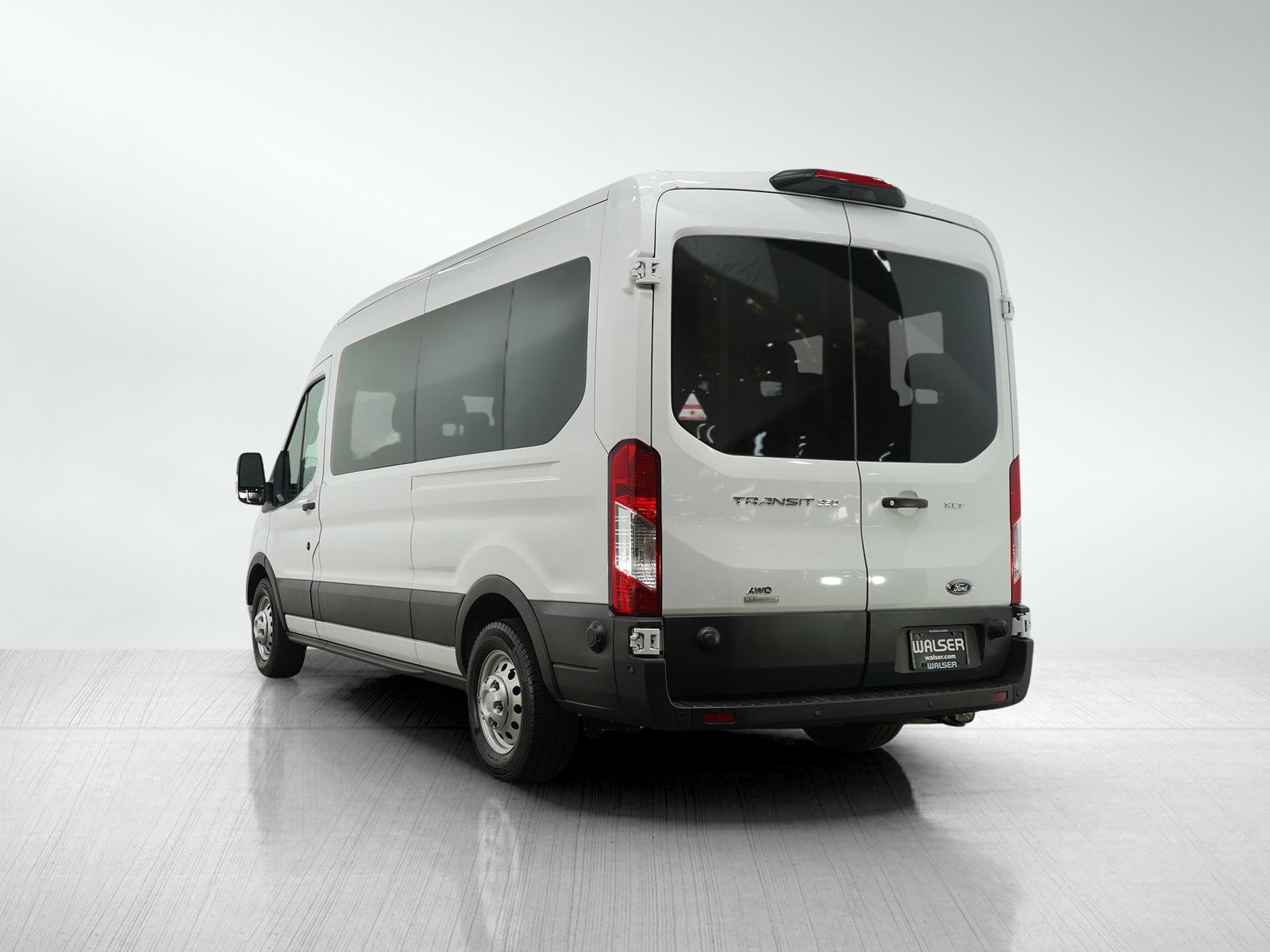 Used 2024 Ford Transit 350 XLT image 3