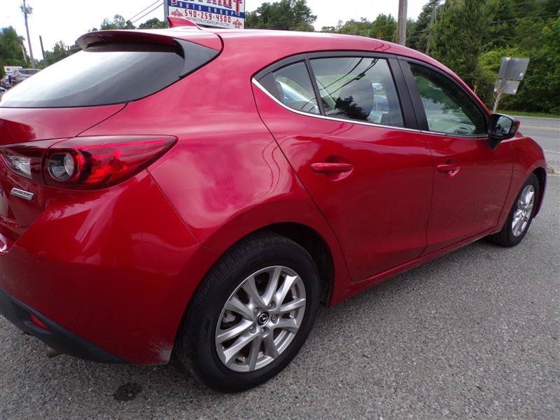 Used 2014 MAZDA MAZDA3 i Touring w/ Technology Package FWD image 9