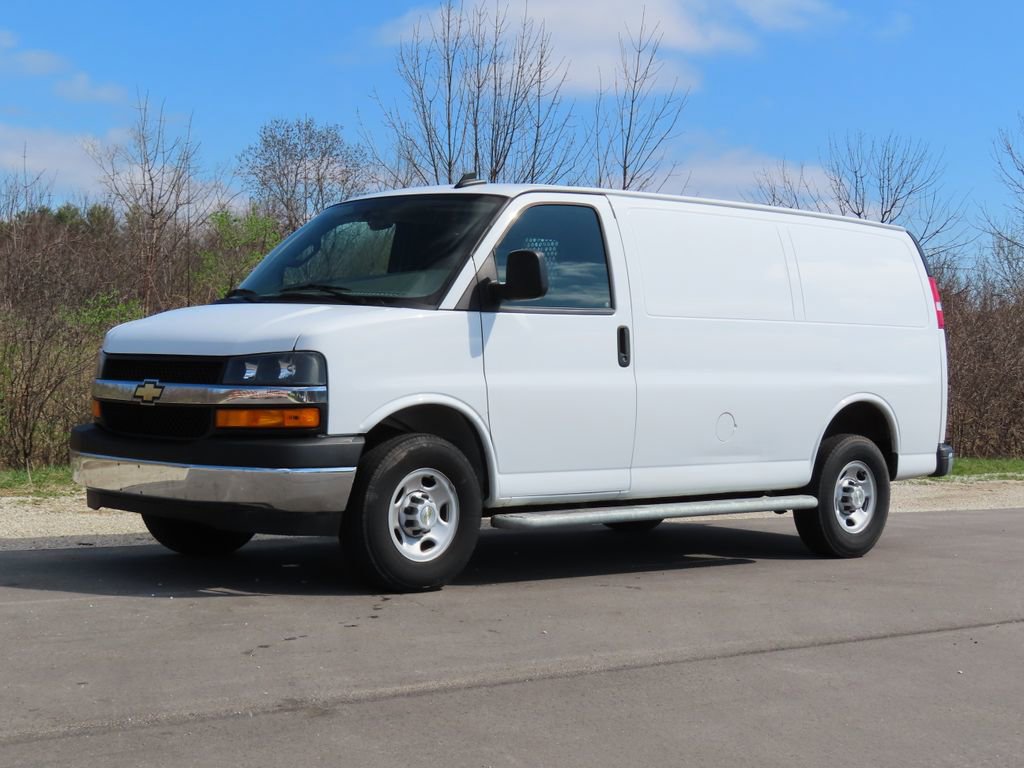 Used 2024 Chevrolet Express 2500 w/ Driver Convenience Package image 6