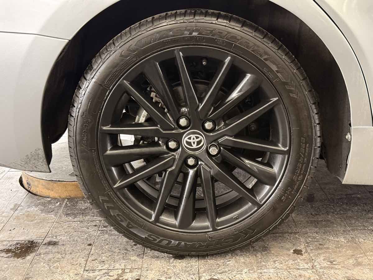 Used 2023 Toyota Camry SE AWD/4WD image 37