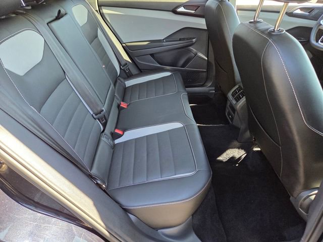 Used 2022 Volkswagen Taos SEL w/ Panoramic Sunroof Package AWD/4WD image 15