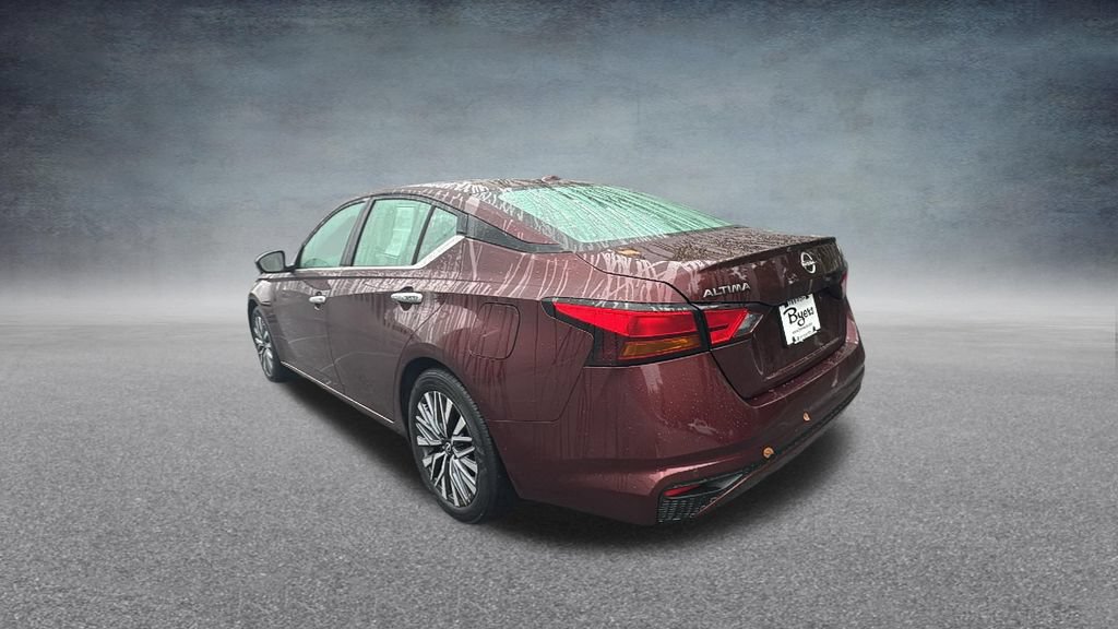 Used 2025 Nissan Altima 2.5 SV FWD image 26