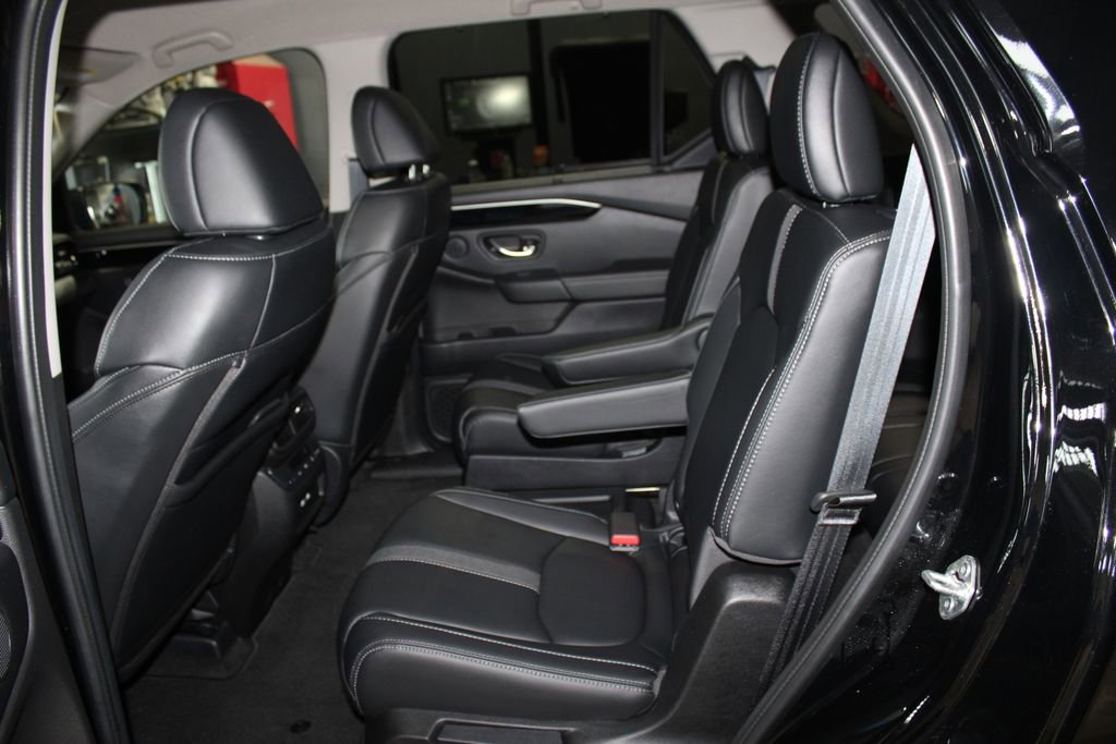 Used 2023 Honda Pilot EX-L image 18