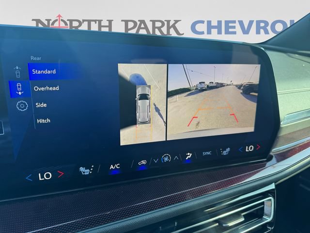 Used 2025 Chevrolet Traverse Z71 w/ Enhanced Driving Package AWD/4WD image 16