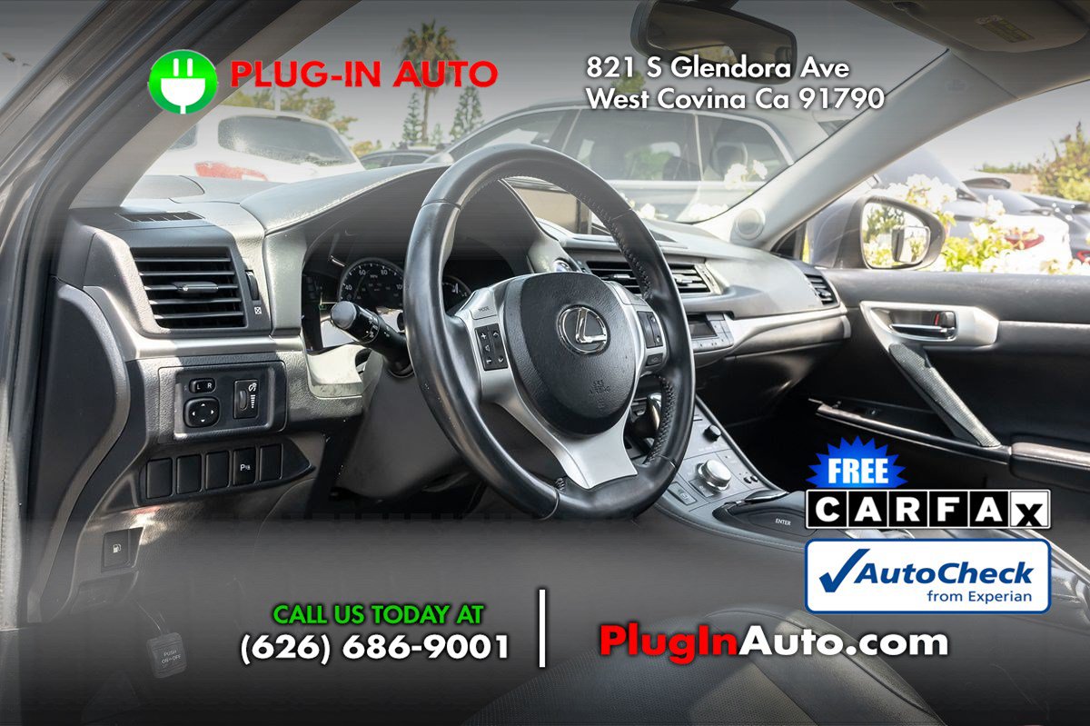 Used 2013 Lexus CT 200h w/ Leather Pkg FWD image 8