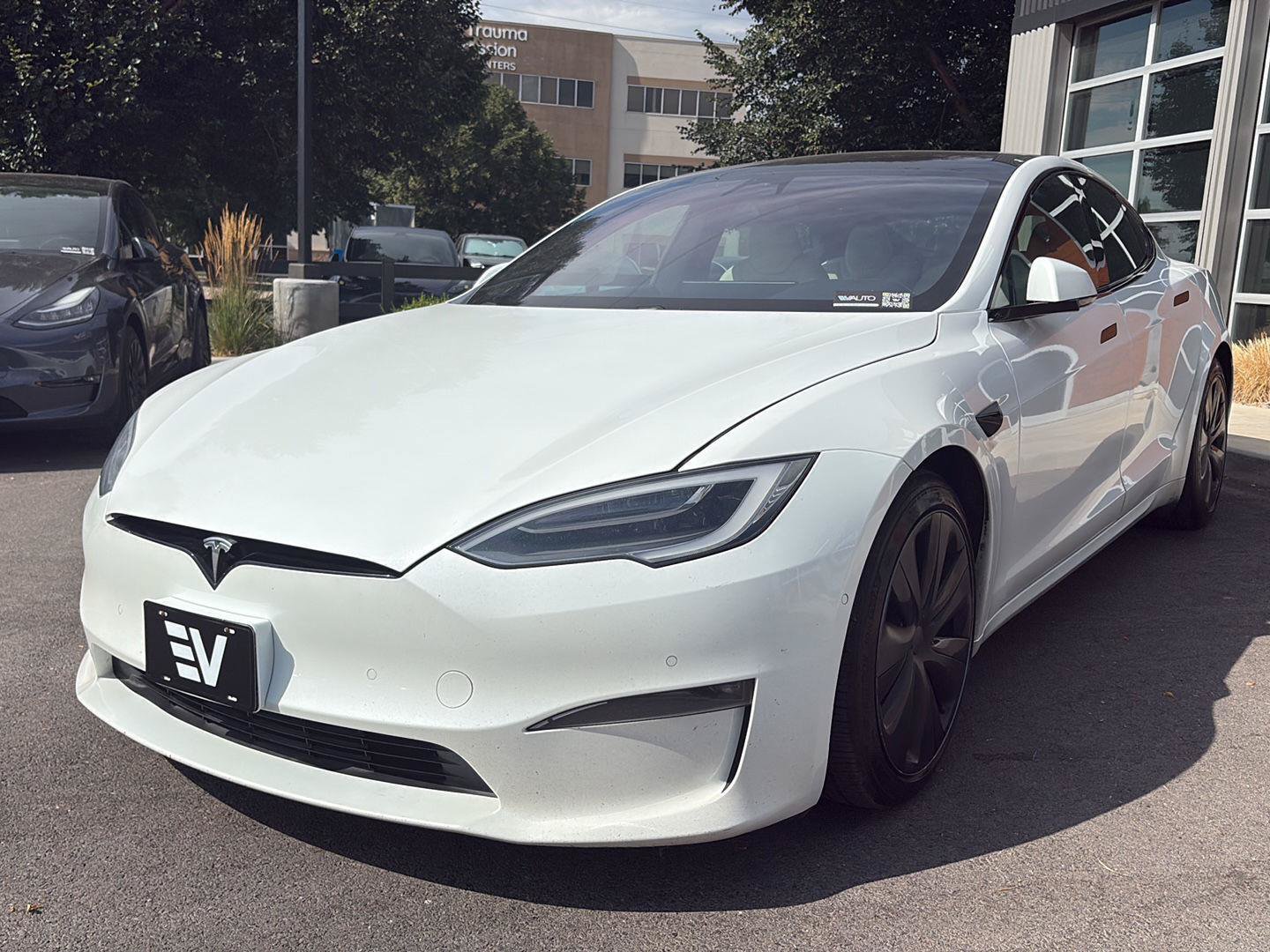 Used 2022 Tesla Model S Plaid AWD/4WD image 4