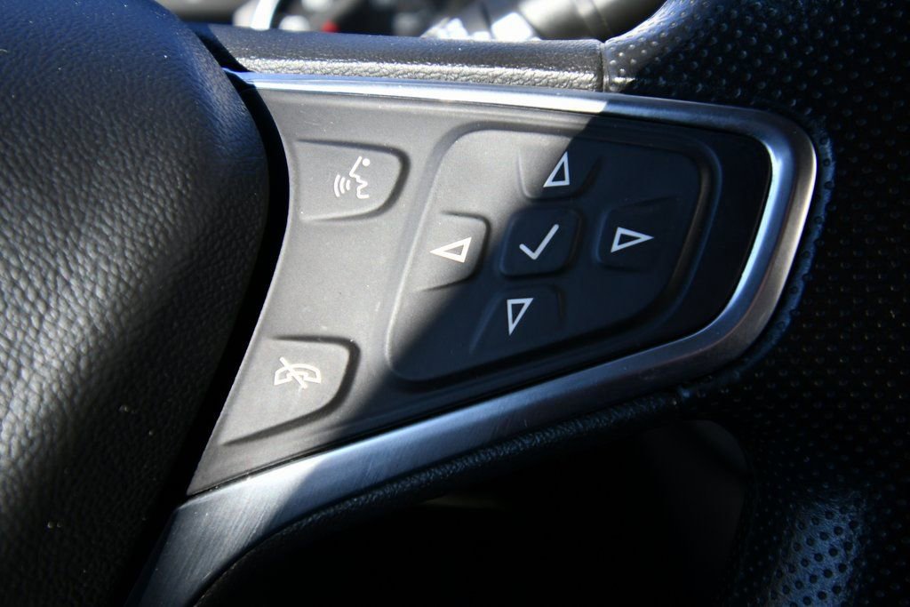 Used 2022 Chevrolet Equinox LT AWD/4WD image 23