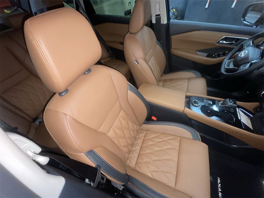 New 2026 Nissan Rogue Platinum image 26