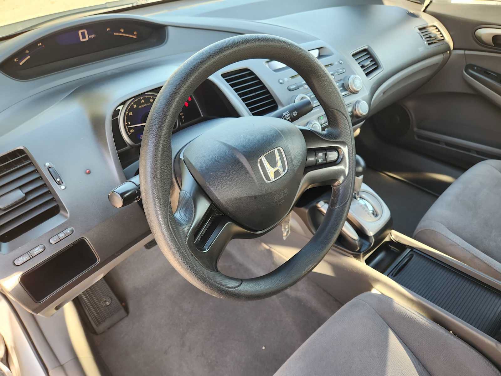 Used 2006 Honda Civic LX image 2