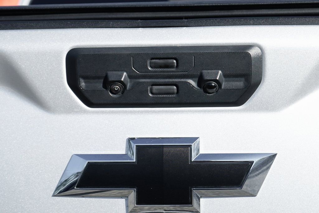 Used 2023 Chevrolet Silverado 3500 High Country w/ Safety Package II AWD/4WD image 45