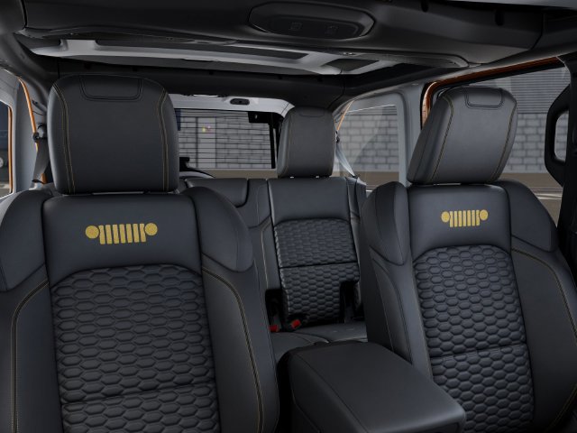 New 2026 Jeep Wrangler Unlimited Rubicon AWD/4WD image 26