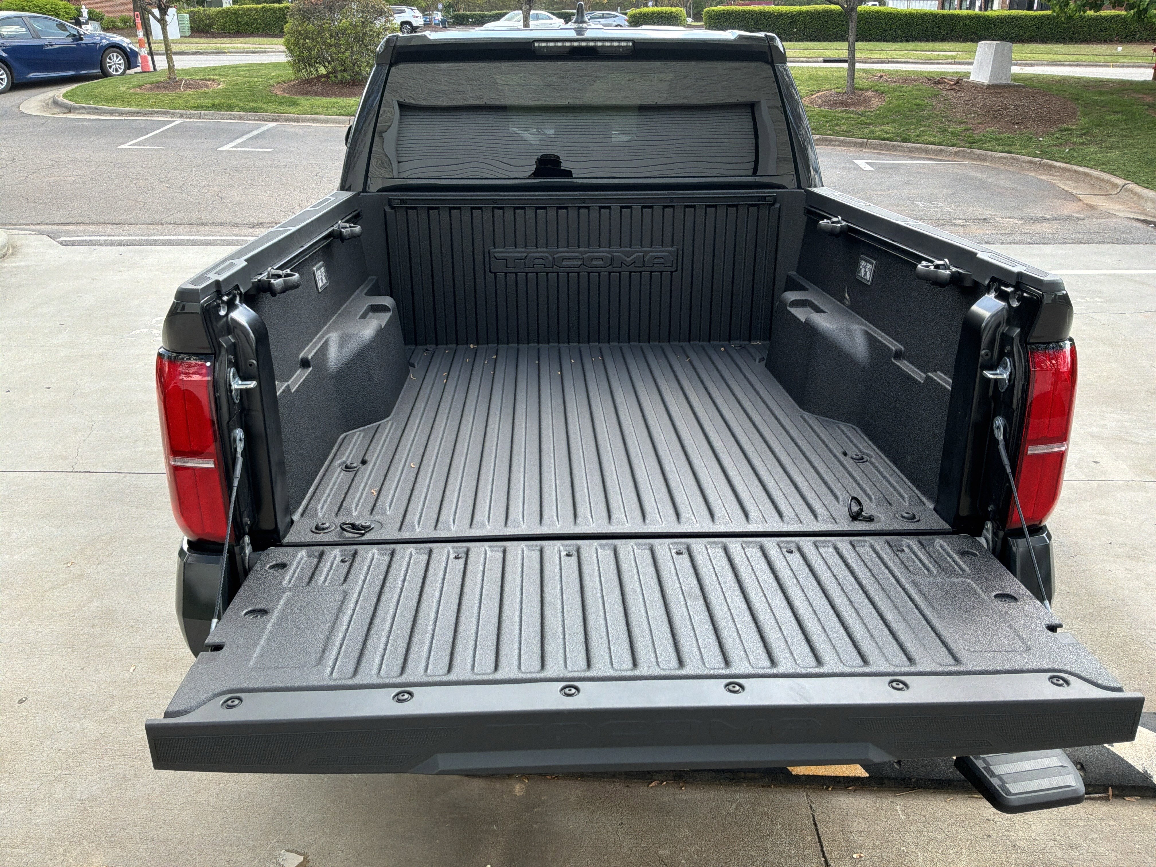Used 2026 Toyota Tacoma TRD Sport image 31