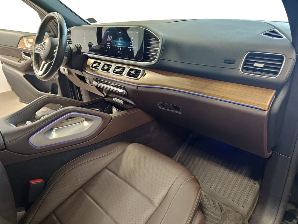 Used 2022 Mercedes-Benz GLS 450 4MATIC image 15