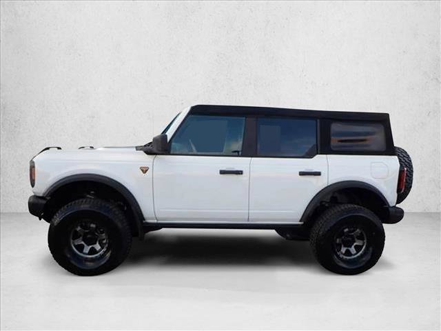 Used 2022 Ford Bronco Badlands image 2