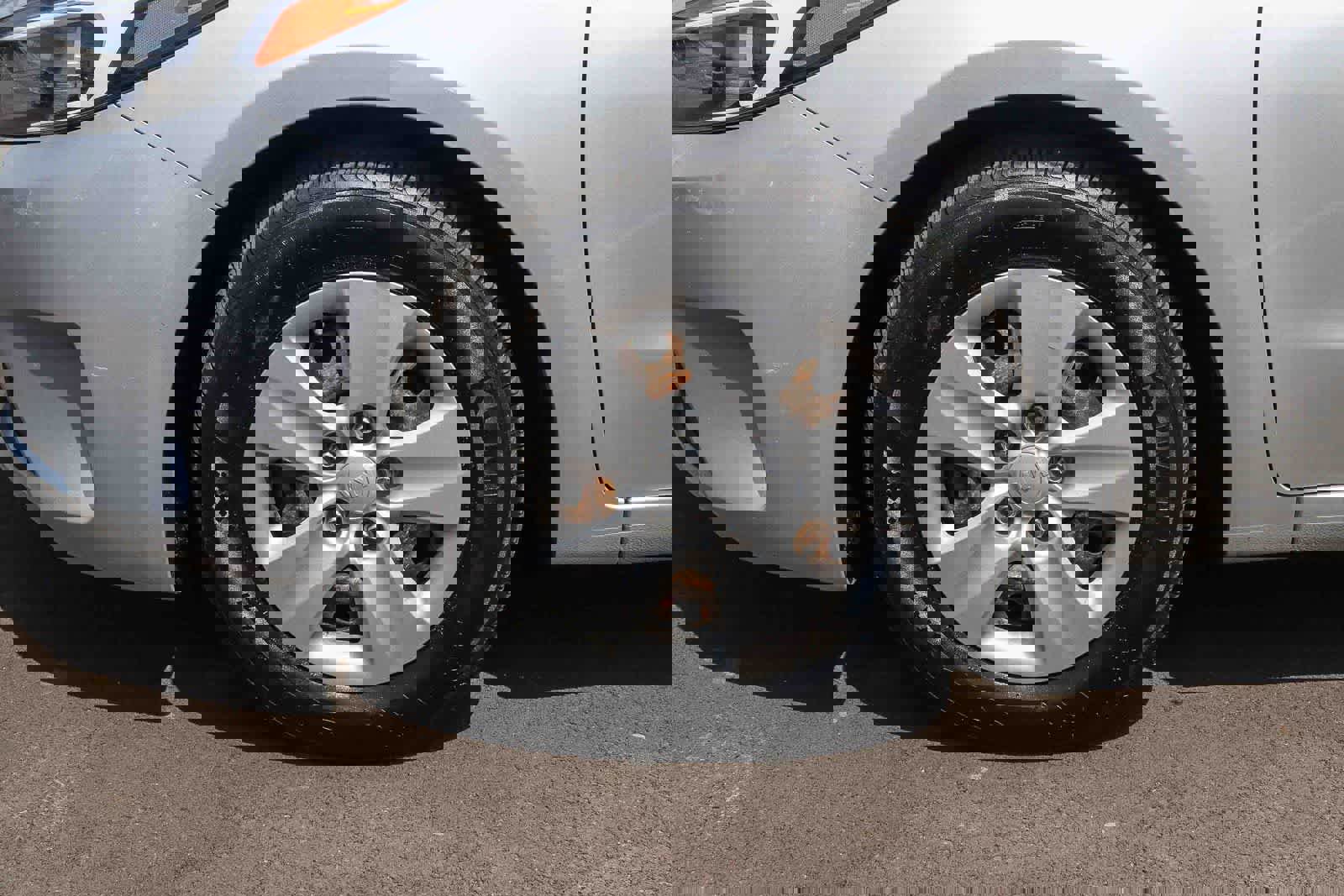 Used 2017 Kia Forte LX image 9