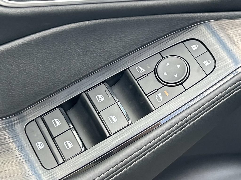 New 2026 Nissan Rogue Platinum w/ Platinum Premium Package AWD/4WD image 19