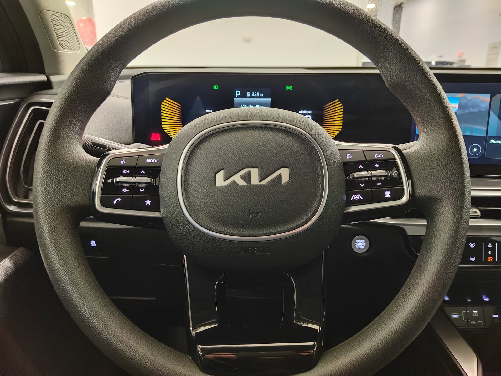 Used 2025 Kia Sorento LX image 30