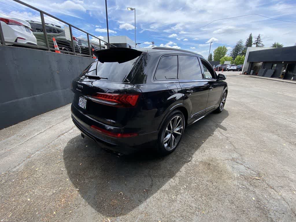 Used 2023 Audi SQ7 Prestige AWD/4WD image 6