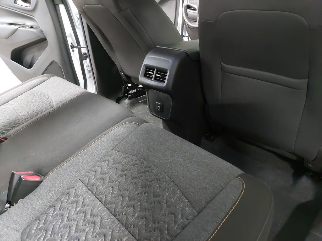 Used 2022 Chevrolet Equinox LT image 11