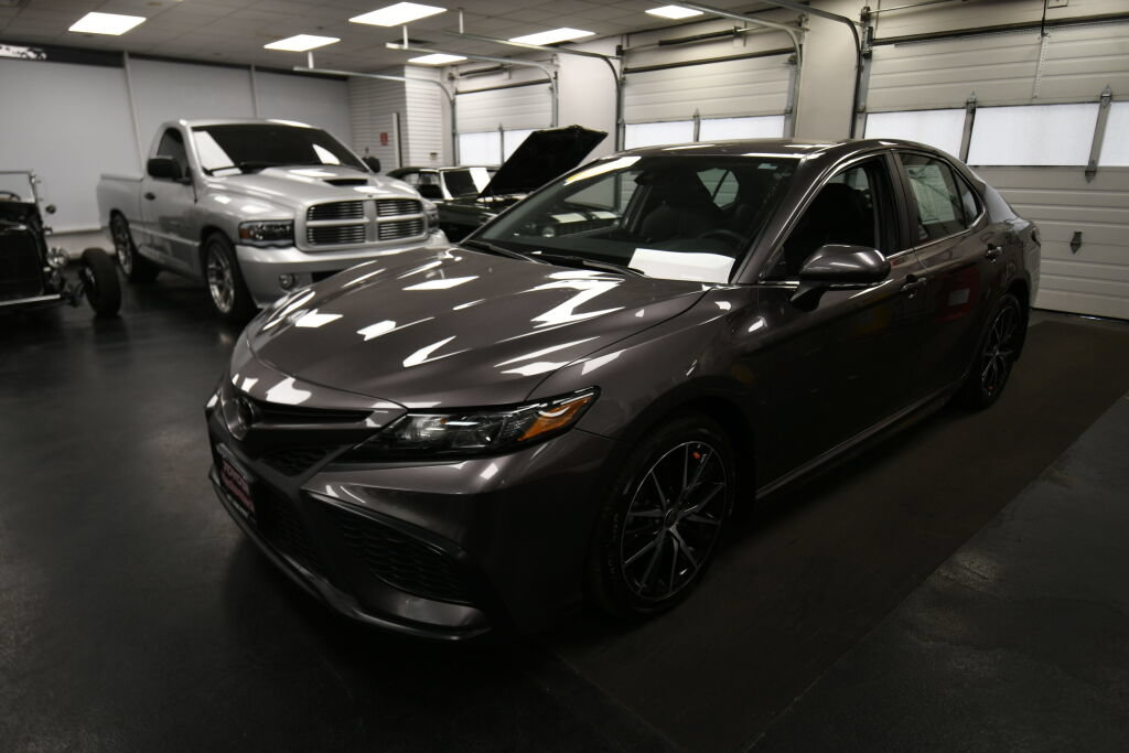 Certified 2024 Toyota Camry SE w/ Cold Weather Package FWD image 4