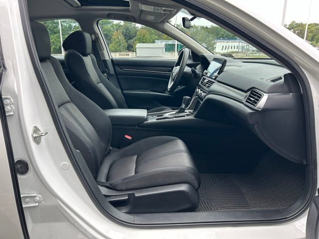 Used 2018 Honda Accord EX image 24
