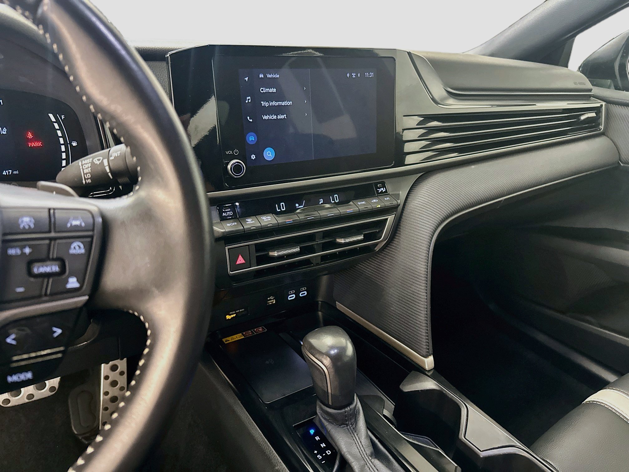 Used 2025 Toyota Camry SE FWD image 26