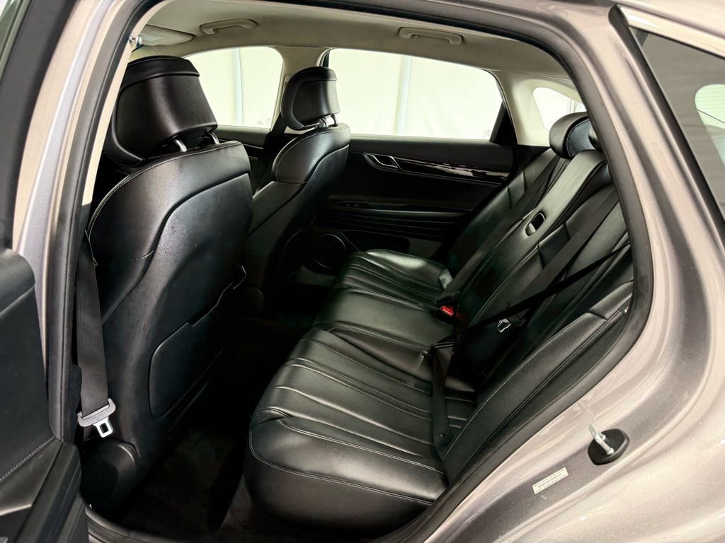 Used 2023 Genesis G80 2.5T image 14