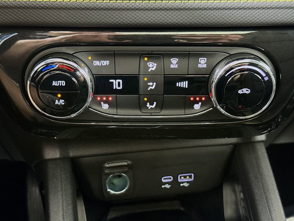 Used 2025 Chevrolet TrailBlazer ACTIV w/ Convenience Package FWD image 15
