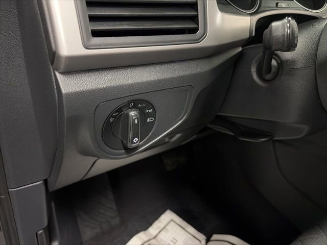 Used 2021 Volkswagen Atlas S image 15