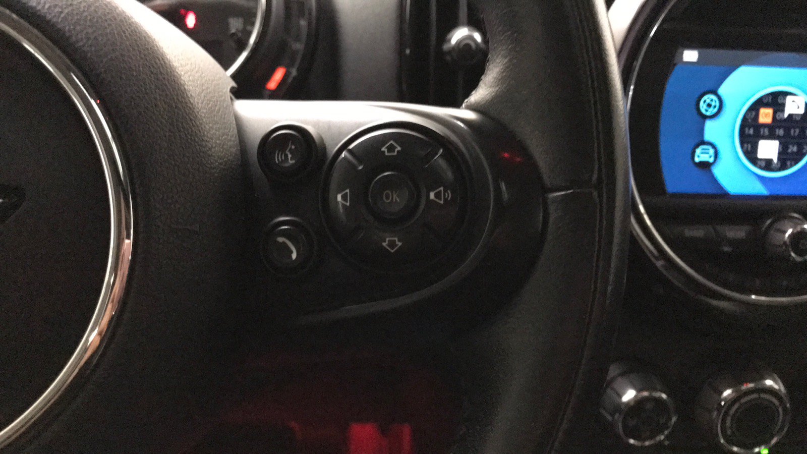 Used 2019 MINI Cooper Countryman w/ Storage Package FWD image 20