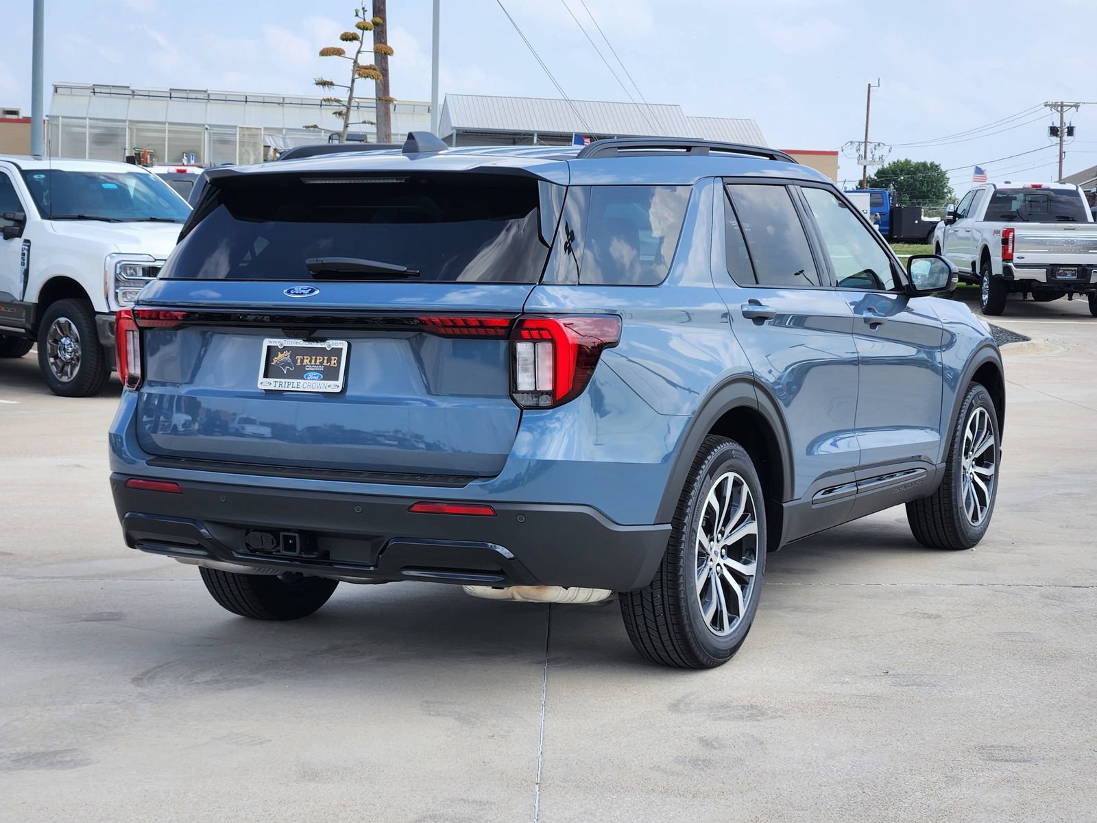 New 2026 Ford Explorer ST-Line RWD image 5