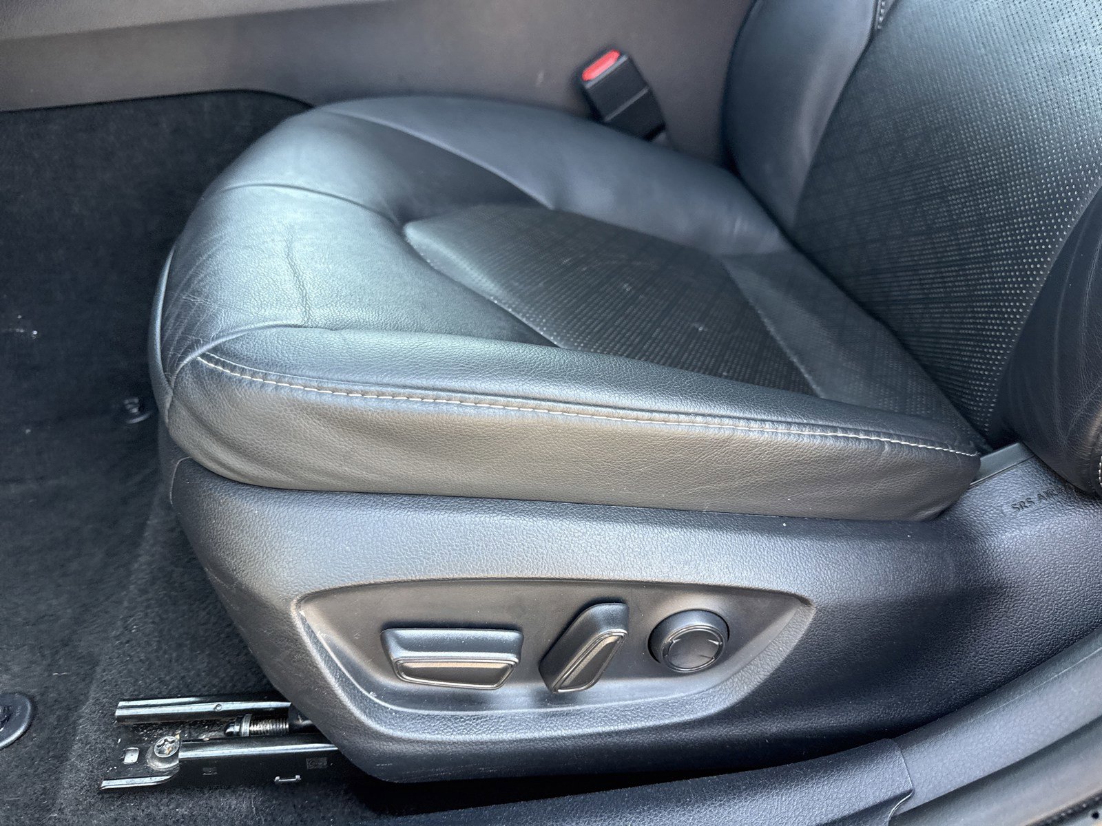 Used 2024 Toyota Camry XSE FWD image 12