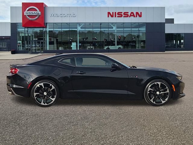 Used 2023 Chevrolet Camaro LT w/ Technology Package RWD image 8