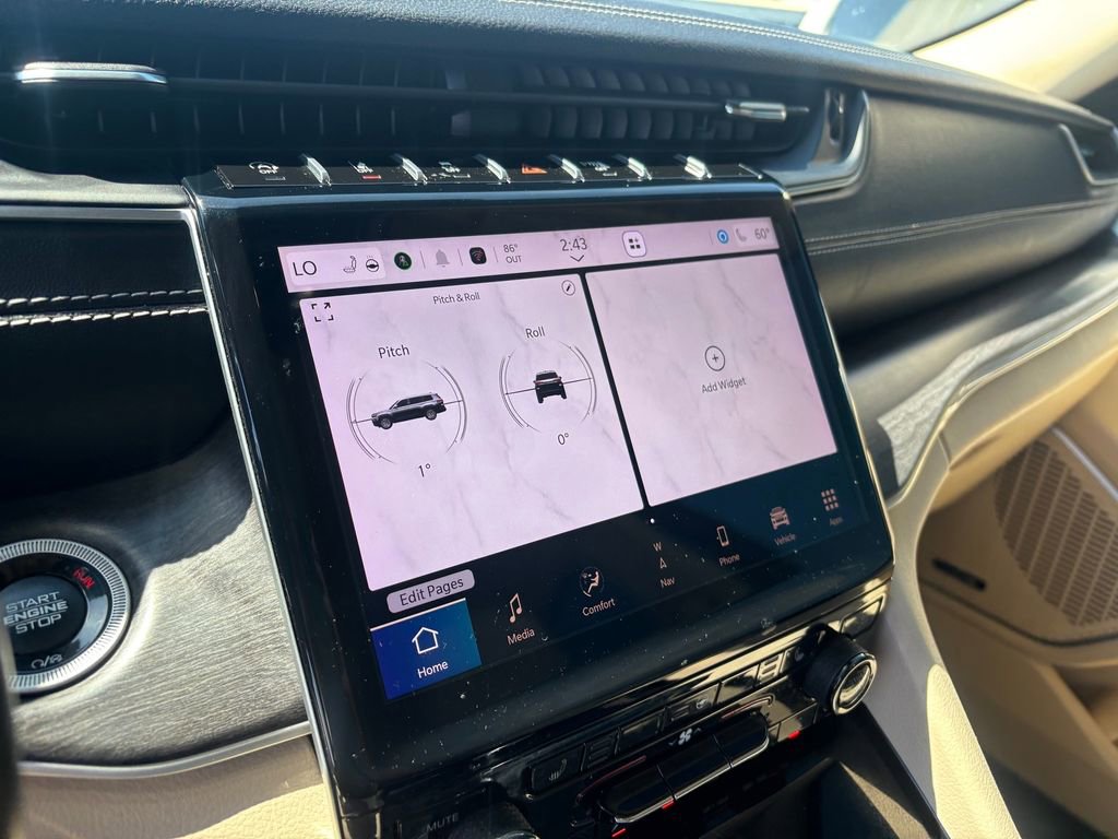 Used 2022 Jeep Grand Cherokee L Limited image 21