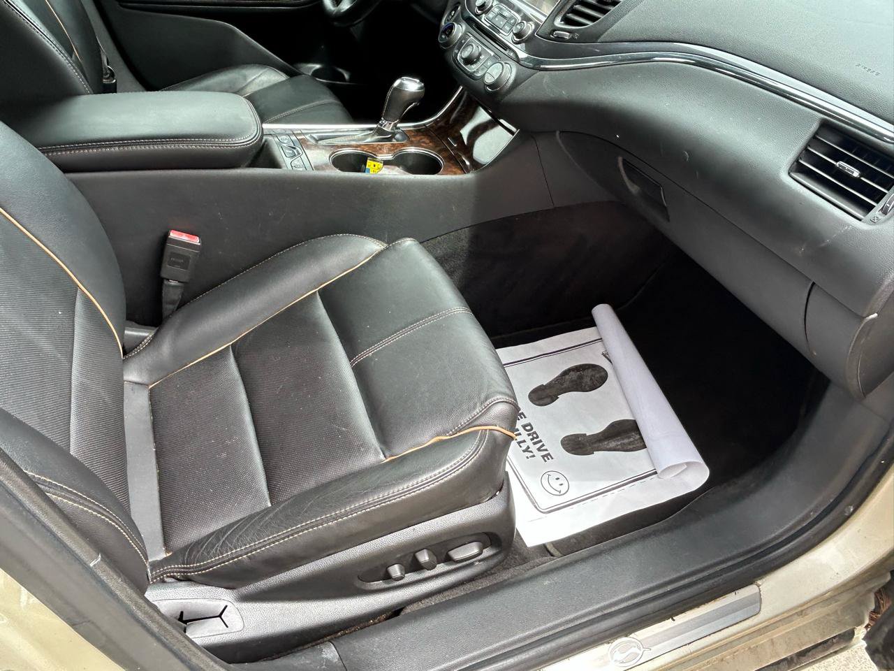 Used 2015 Chevrolet Impala LTZ FWD image 12