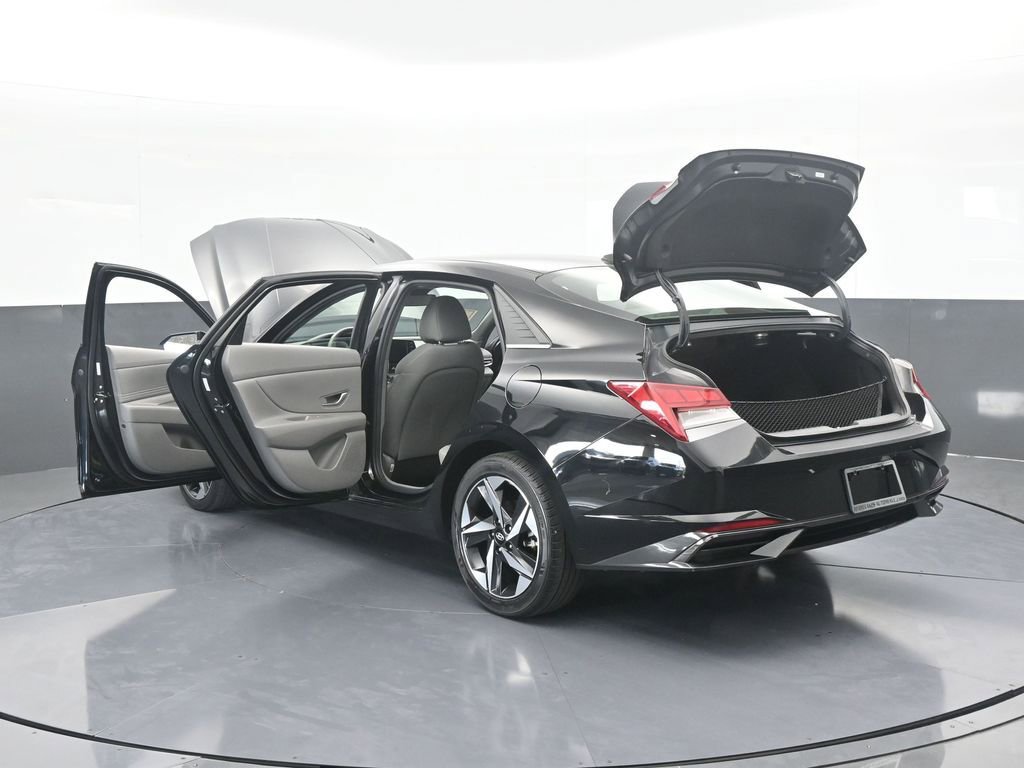 Used 2022 Hyundai Elantra SEL w/ Convenience + Premium Package image 74