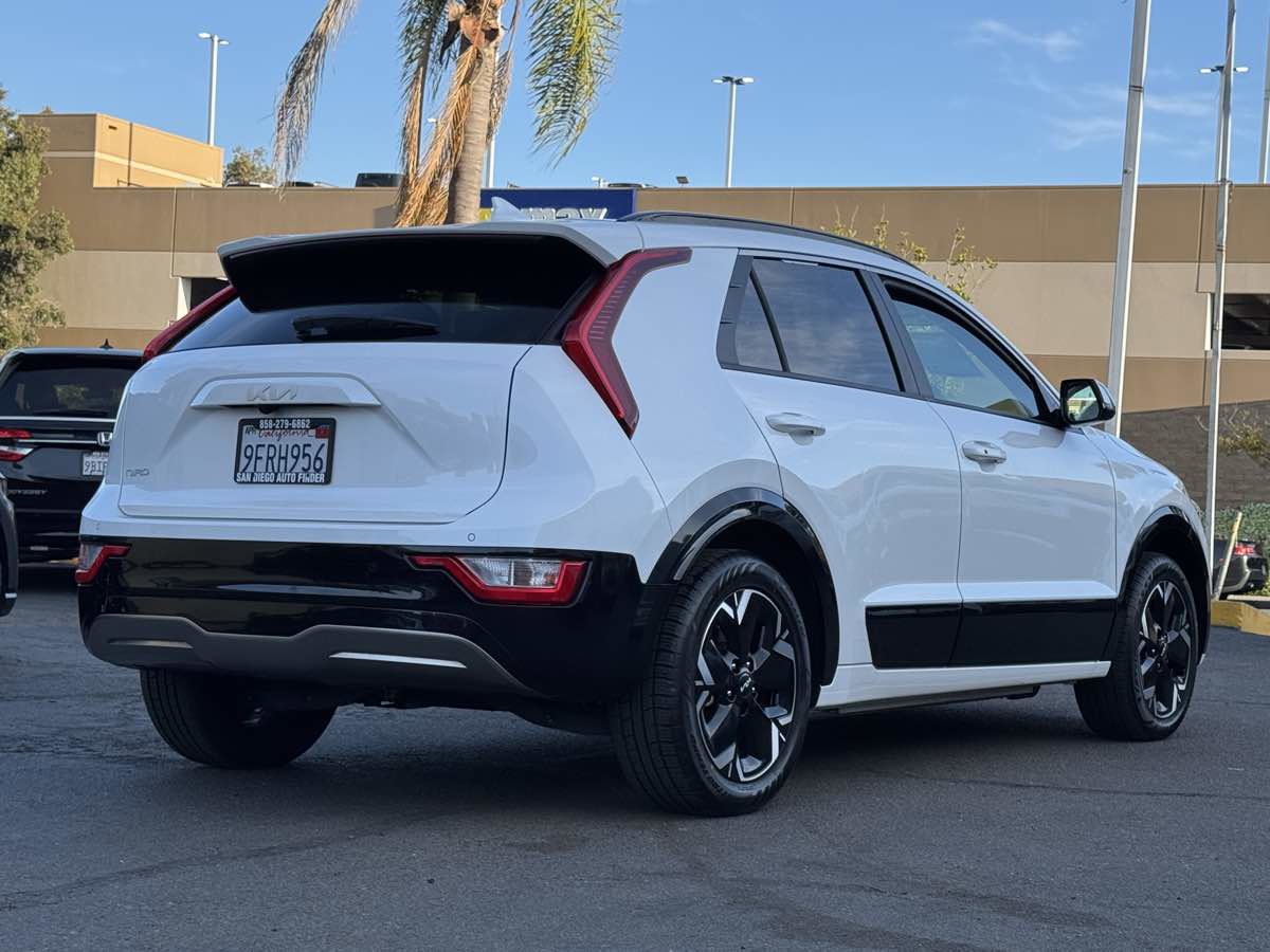 Used 2023 Kia Niro Wind image 14