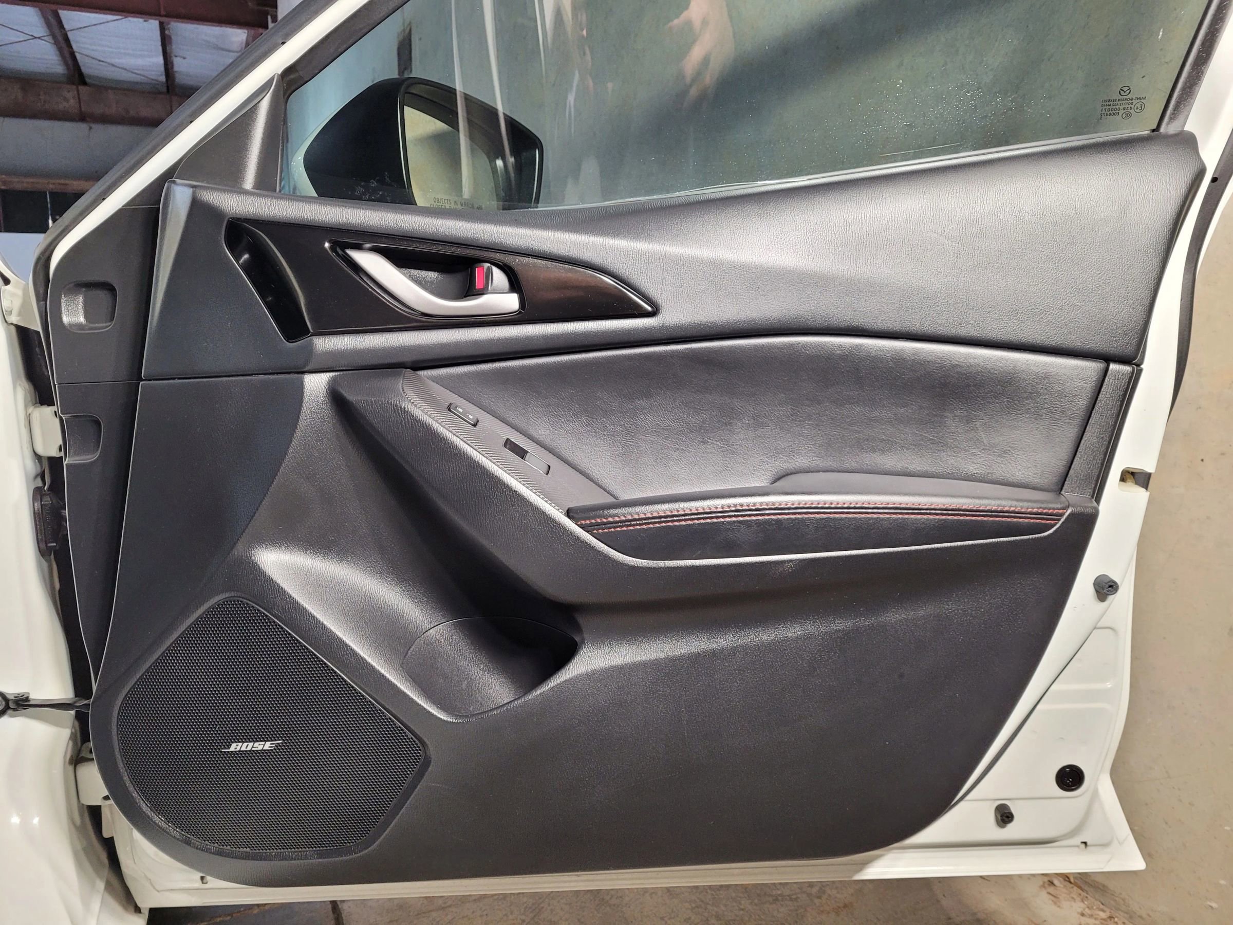 Used 2014 MAZDA MAZDA3 i Grand Touring image 16