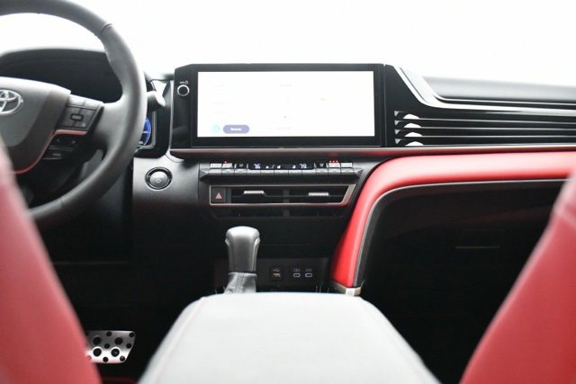 Used 2025 Toyota Camry XSE image 10