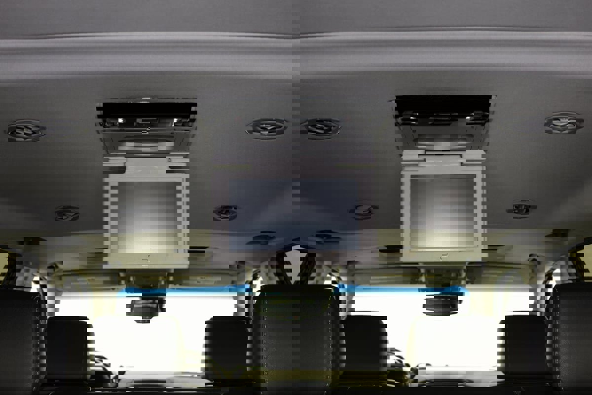 Used 2019 Chevrolet Suburban Premier image 34