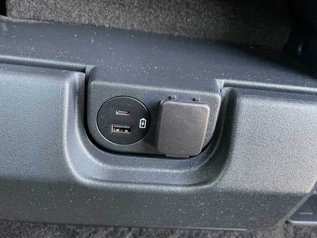 Used 2022 Ford F150 XLT image 33