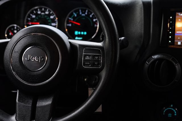 Used 2015 Jeep Wrangler Unlimited Sport AWD/4WD image 51