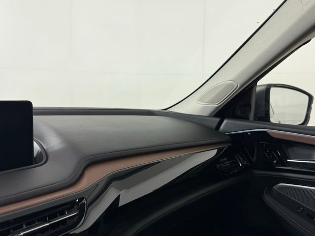 Used 2022 Acura MDX Technology image 16