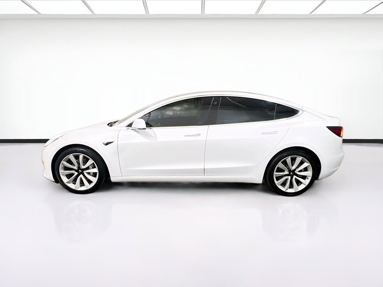 Used 2020 Tesla Model 3 Long Range AWD/4WD image 23